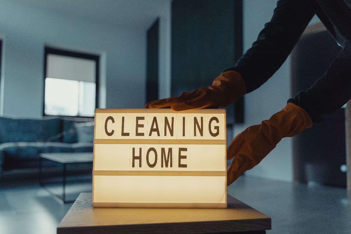 cleaning-home