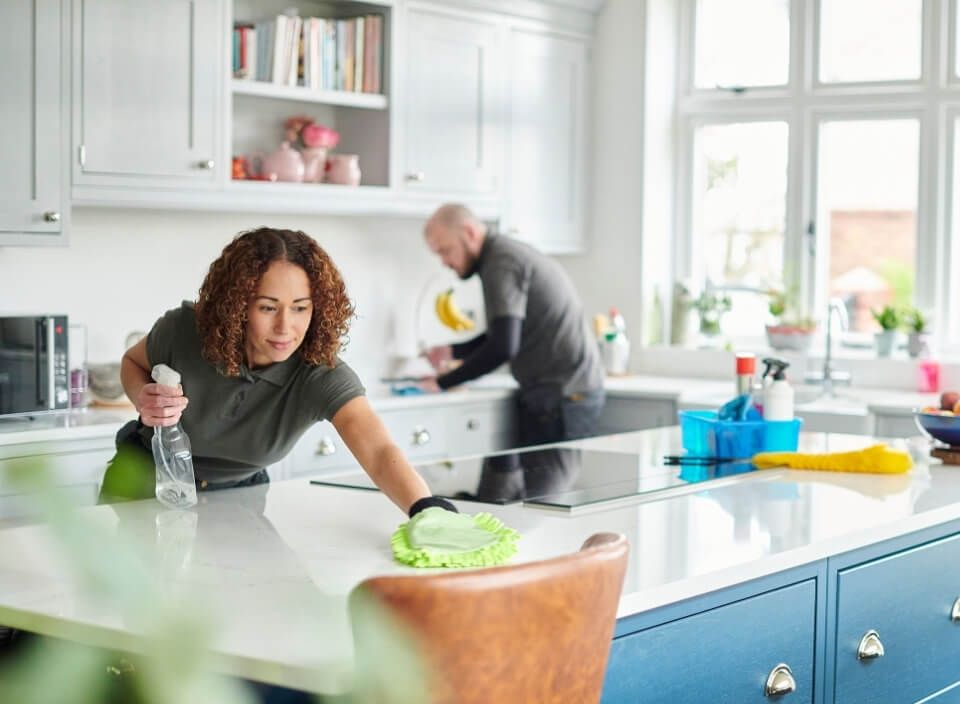 whats-the-best-cleaning-schedule-for-busy-families-in-indianapolis-this-fall